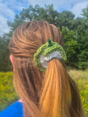 Apple scrunchie