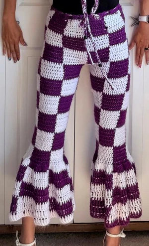That \'70s Checker-Flared Bottoms