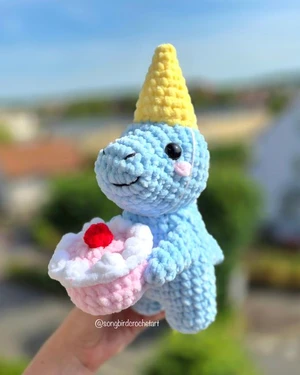 Party Dino crochet pattern