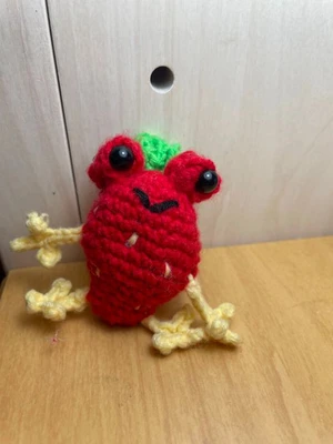 Easy no-sew strawberry leggy frog