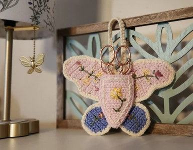 Butterfly Scissor Keeper
