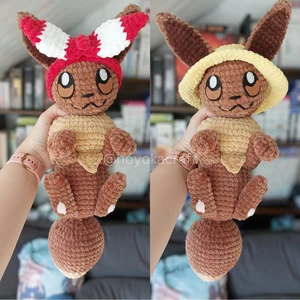Eevee in 2 hats