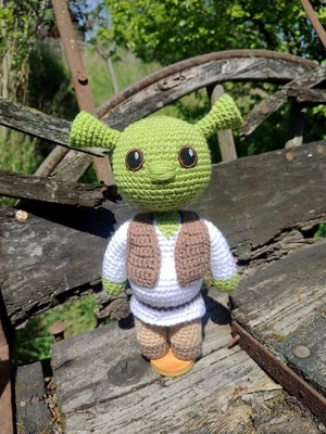 Shrek plush - Crochet pattern