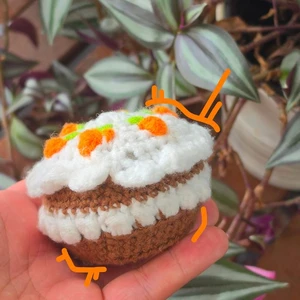Small & Simple Carrot Cake