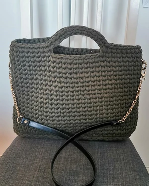 T-shirt yarn handbag