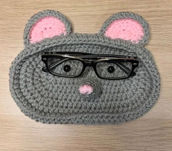 Handmade Crochet Mouse Eyeglasses Holder Pattern