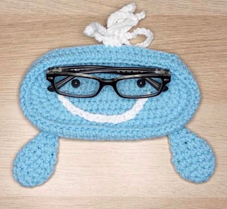 Handmade Crochet Whale Eyeglasses Holder Pattern