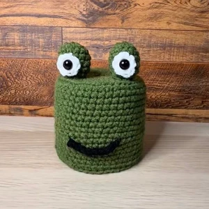 Handmade Crochet Frog Toilet Roll Cover Pattern