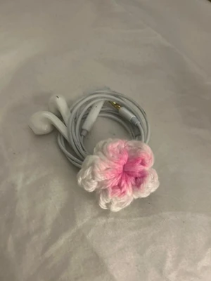 Flower cord organizer