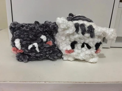 2-in-1 mochi cat pattern