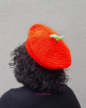 Tangerine beret
