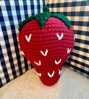 Jumbo strawberry