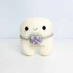 Tooth with Orthodontic Braces