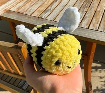 Large Bee with Stinger