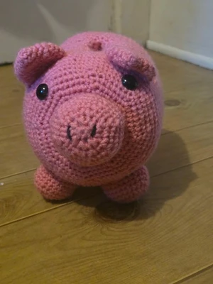 Amigurumi Piggy Bank