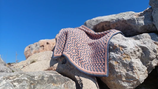 MOSAIC WAVE. Mirror Mosaic Crochet Blanket Pattern