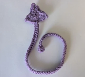 3-Petaled Flower Bookmark 2