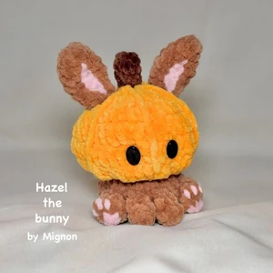 Hazel the bunny