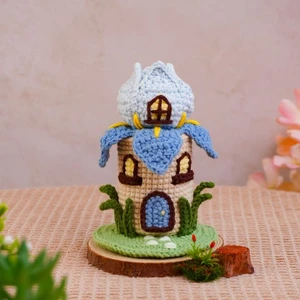 Iris Flower House Box Crochet Pattern