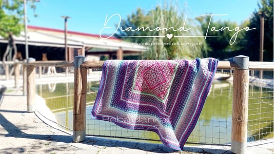 DIAMOND TANGO. Center-Out Mosaic Crochet Blanket Pattern
