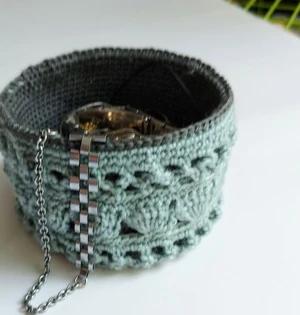 Seashell basket