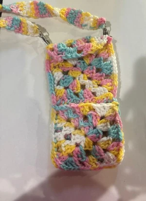 Granny square phone bag