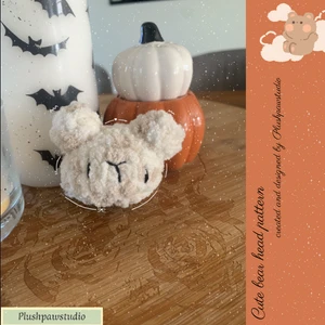 Bear head keychain