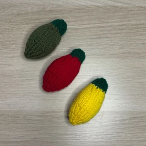 Handmade Christmas Bulb Pet Toy Knitting Pattern