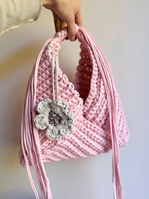 Triangle Bag I Adjustable Handle