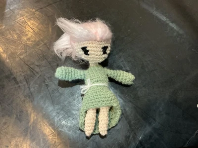 Simple Crochet Doll (Low Sew)