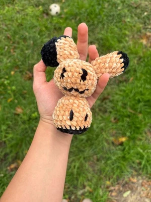 Mimikyu keychain