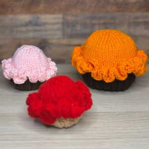Handmade Cupcake Pet Toy Knitting Pattern
