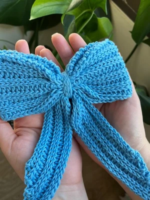 Greco Crochet Hair Bow Pattern