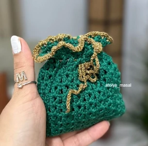How to Crochet an Easy Mini Pouch | Multi-Purpose DIY