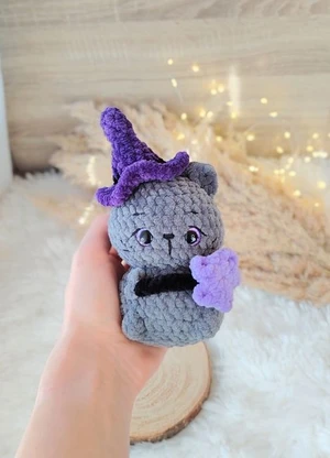 Witch Cat Low-Sew Crochet Pattern