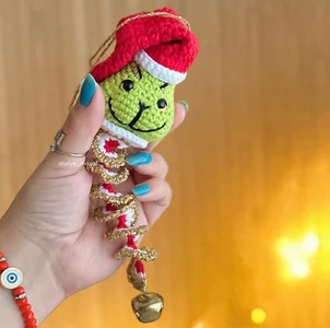 FREE Crochet Christmas Green Monster: Crochet pattern | Ribblr