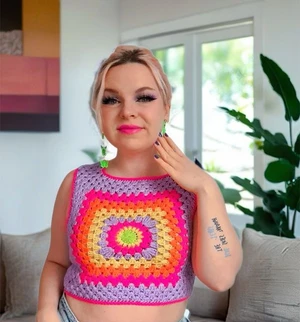GRANNY SQUARE CROP TOP