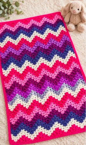GRANNY CHEVRON CROCHET BLANKET